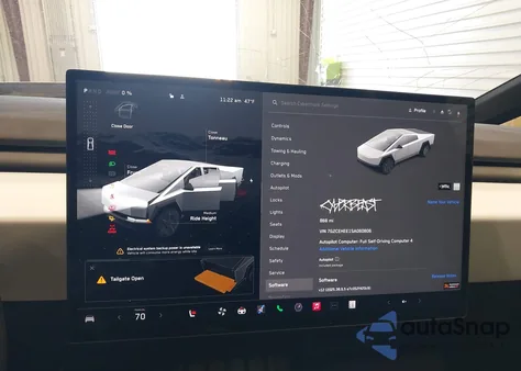 2025 Tesla Cybertruck Cyberbeast z USA, uszkodzony, nr VIN 7G2CEHEE1SA060806